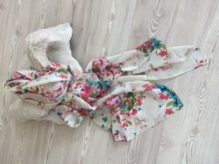 Bahardalı ipek fular